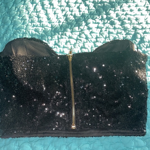 sparkly black crop top - Picture 2 of 4